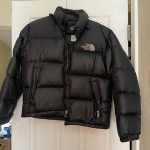 North face puffer coat. So warm, good condition.
